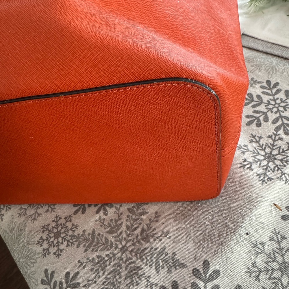 Michael Kors Orange Textured Tote Bag Gold Logo Charm Designer Shoulder - Picture 9 of 16